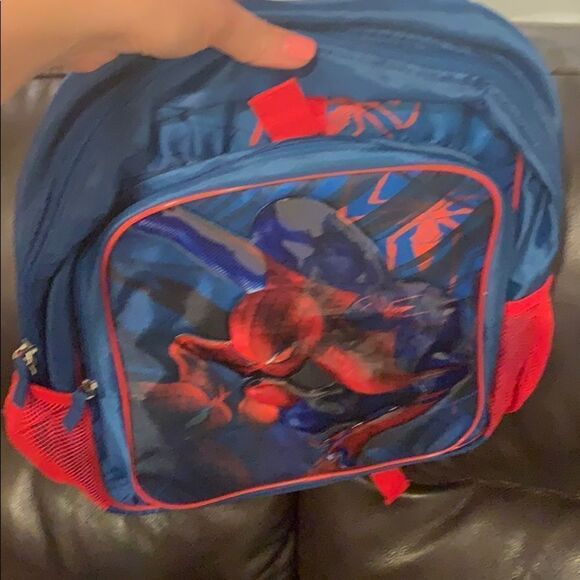 🎉Last deal 🎉Disney backpack 🎒last one left - Picture 2 of 8